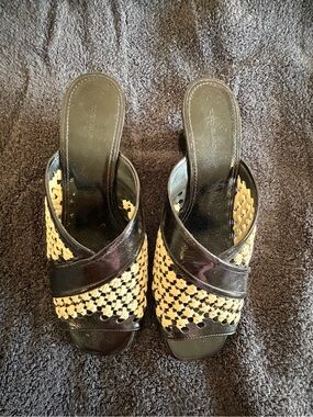 Tory Burch Black Leather and Natural Woven Slide Mules